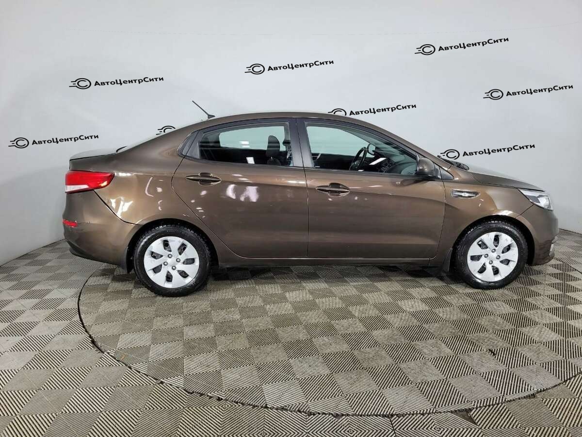 Kia Rio с пробегом — 2016 год. Фото: #3