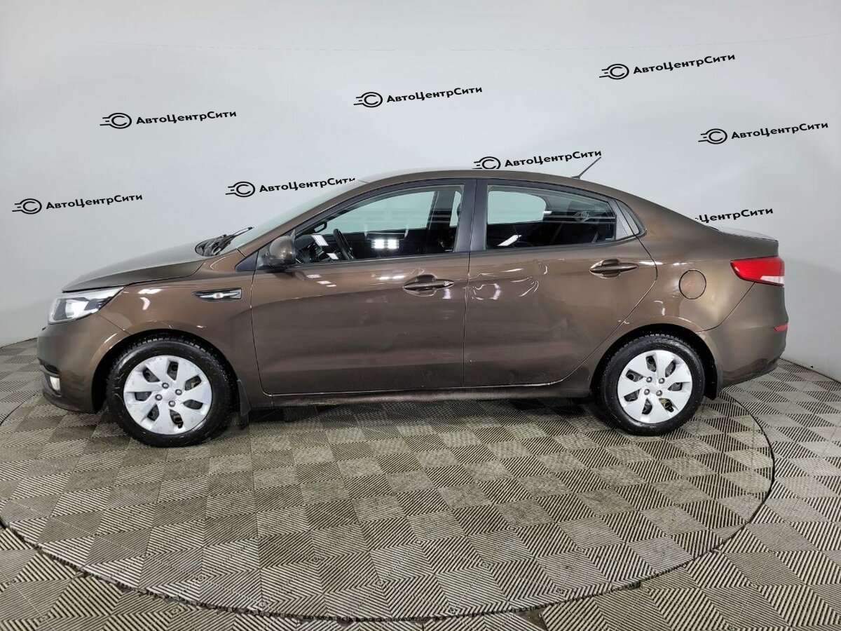 Kia Rio с пробегом — 2016 год. Фото: #4