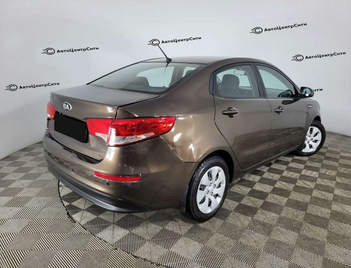 Kia Rio с пробегом — 2016 год. Фото: #5