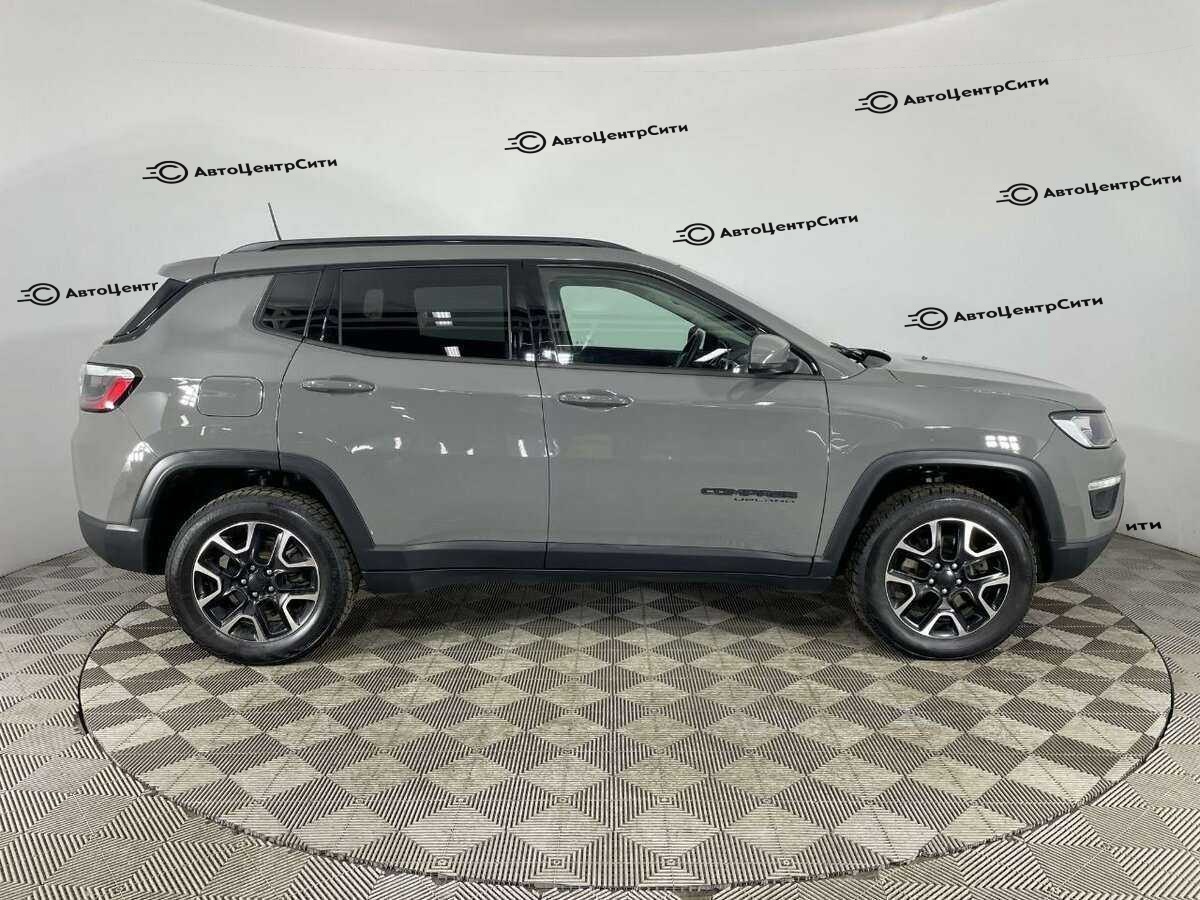 Jeep Compass с пробегом — 2019 год. Фото: #3