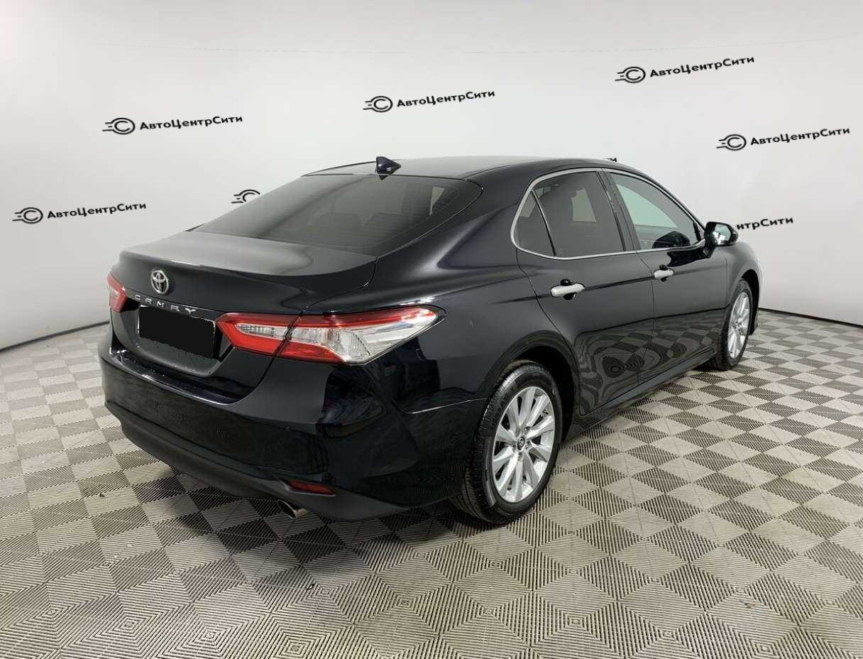 Toyota Camry с пробегом — 2019 год. Фото: #4
