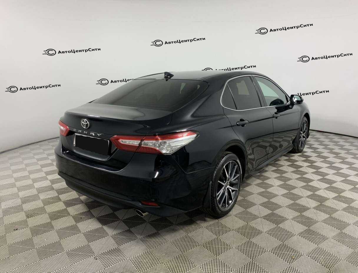 Toyota Camry с пробегом — 2021 год. Фото: #3