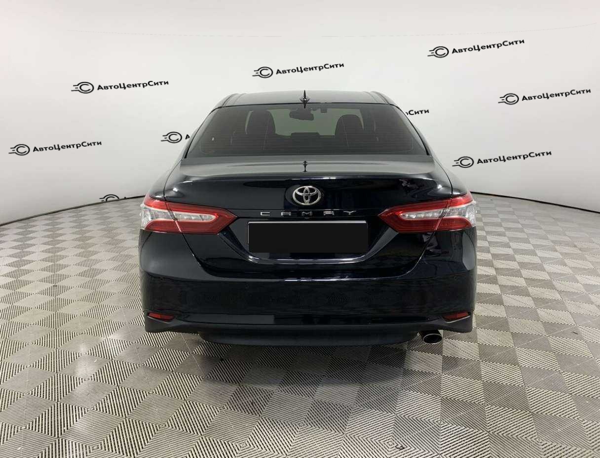 Toyota Camry с пробегом — 2021 год. Фото: #4