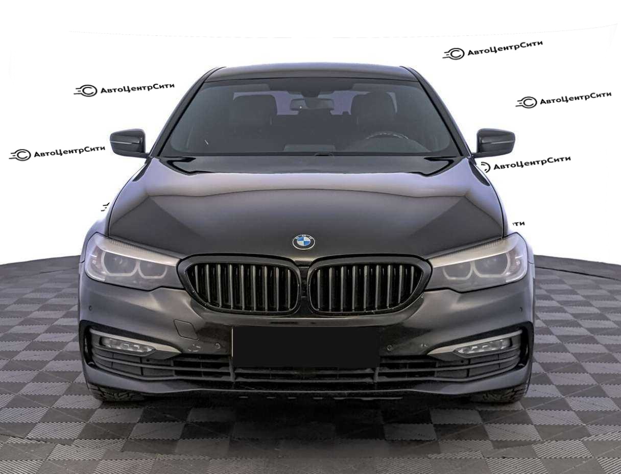 BMW 5 серии с пробегом — 2017 год. Фото: #1