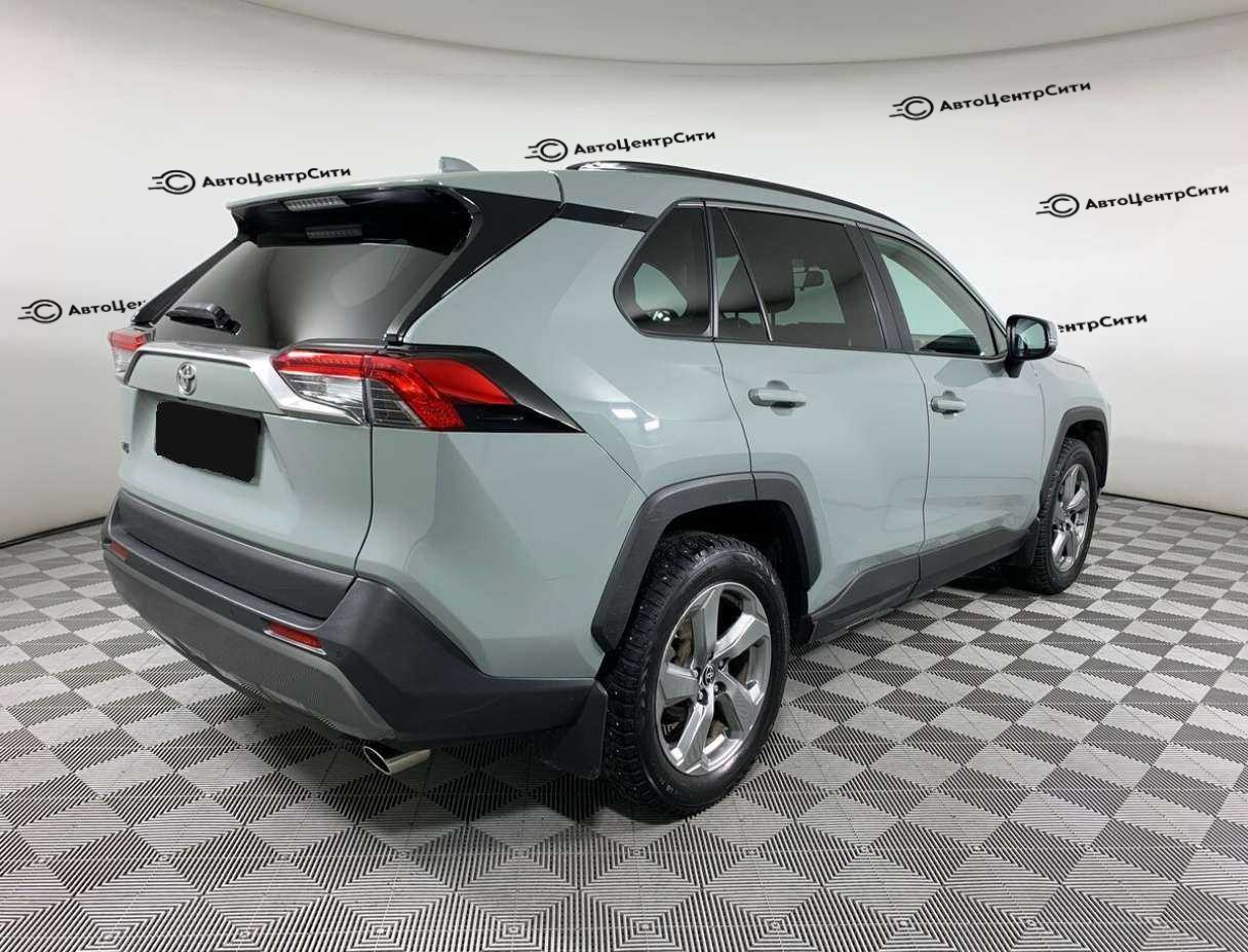 Toyota RAV4 с пробегом — 2020 год. Фото: #4