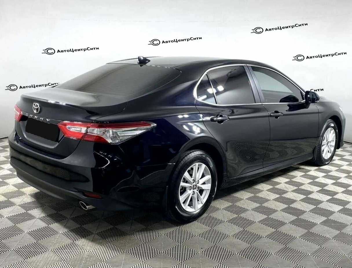 Toyota Camry с пробегом — 2020 год. Фото: #3