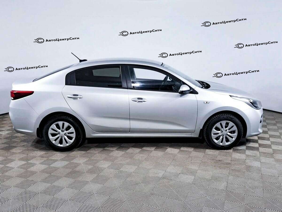 Kia Rio с пробегом — 2017 год. Фото: #3