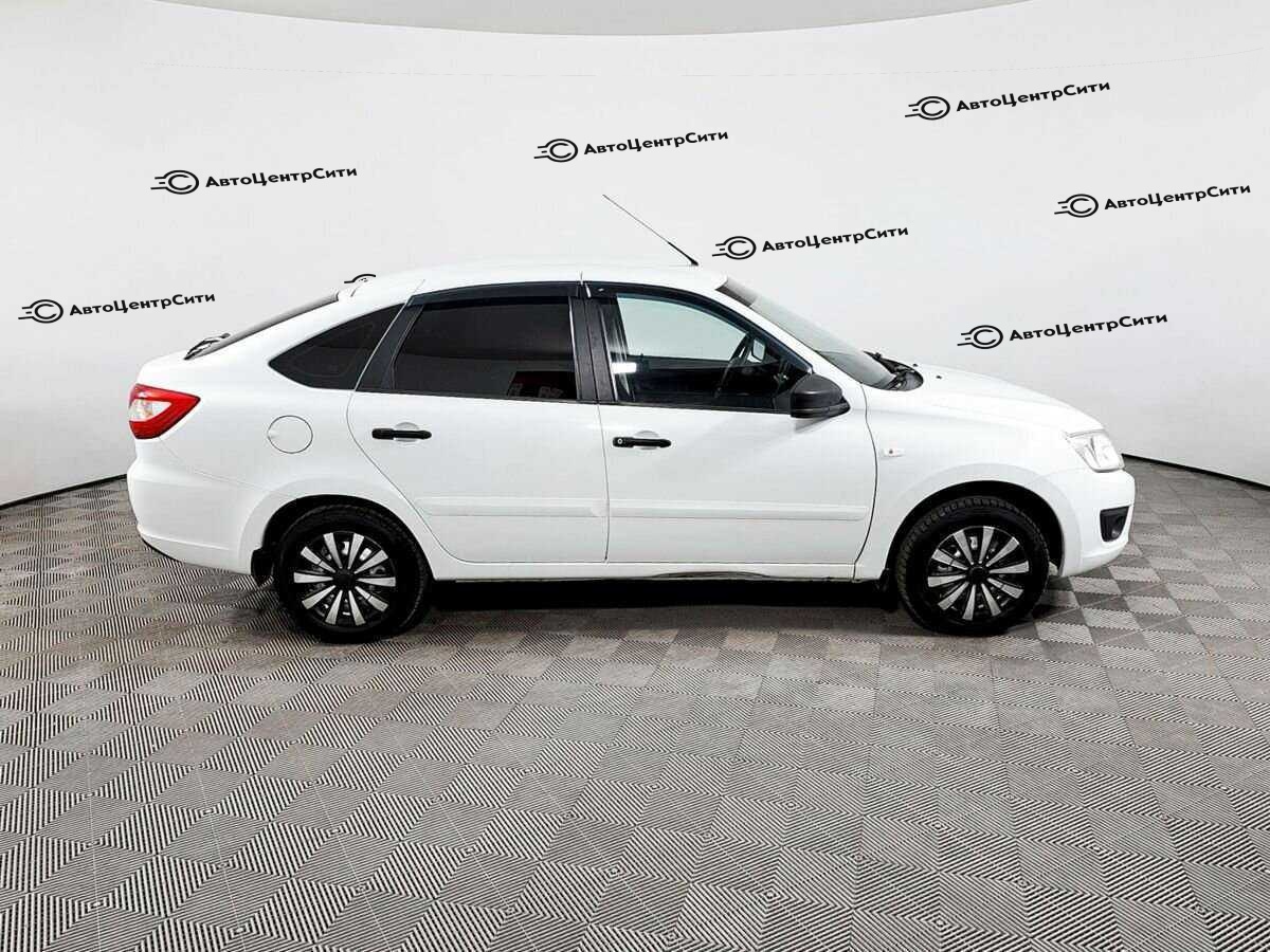 Lada (ВАЗ) Granta с пробегом — 2018 год. Фото: #3