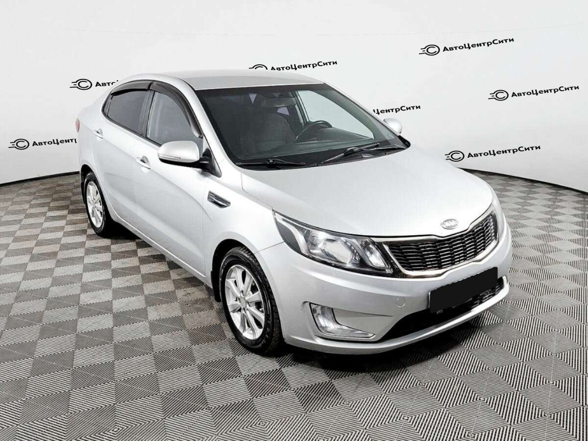Kia Rio с пробегом — 2012 год. Фото: #2