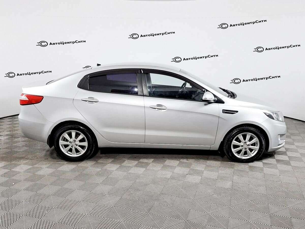 Kia Rio с пробегом — 2012 год. Фото: #3