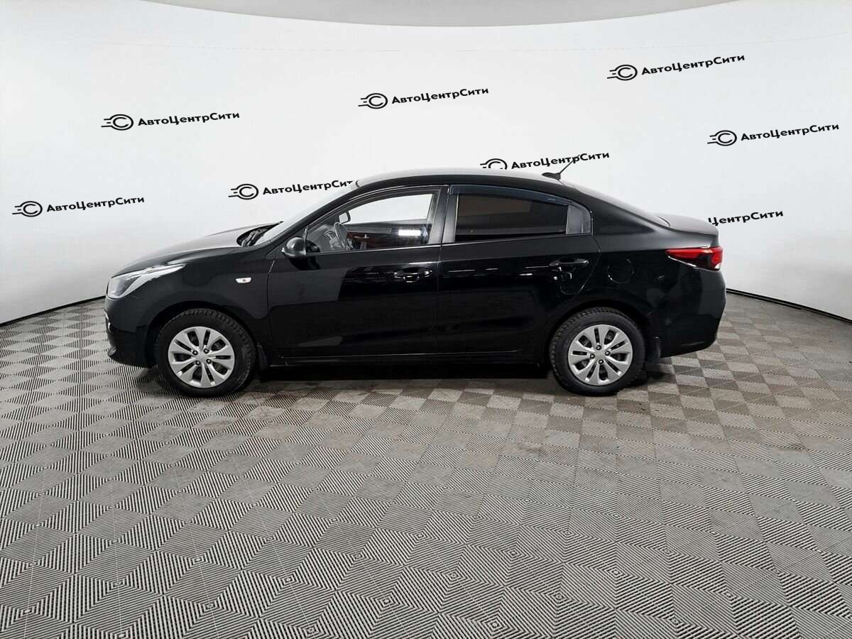 Kia Rio с пробегом — 2017 год. Фото: #7