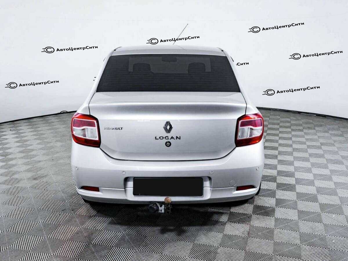 Renault Logan с пробегом — 2014 год. Фото: #5