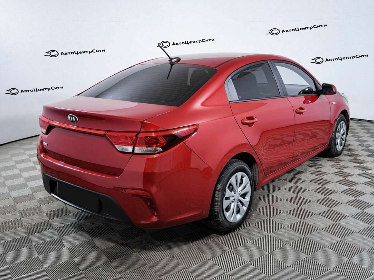 Kia Rio с пробегом — 2020 год. Фото: #4