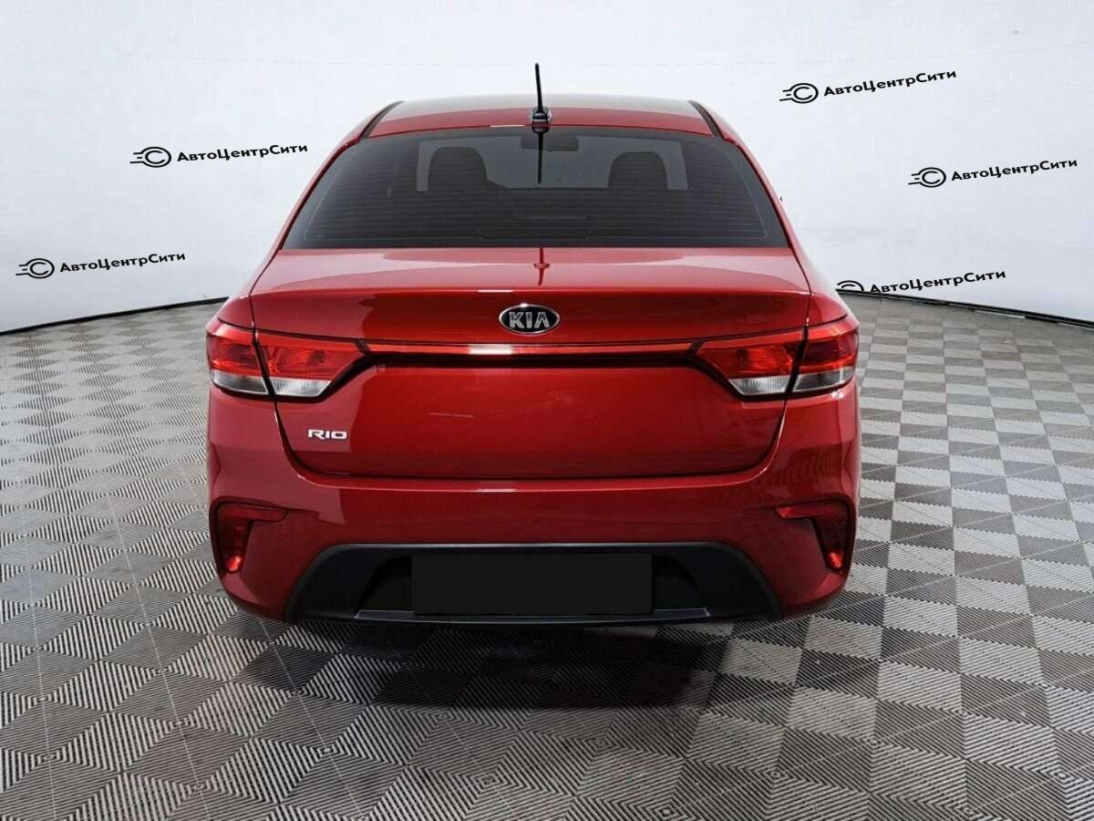 Kia Rio с пробегом — 2020 год. Фото: #5