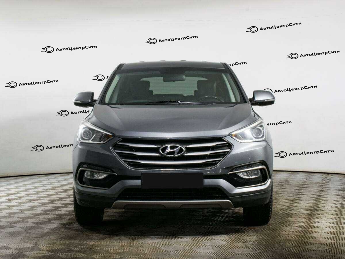 Hyundai Santa Fe с пробегом — 2017 год. Фото: #1