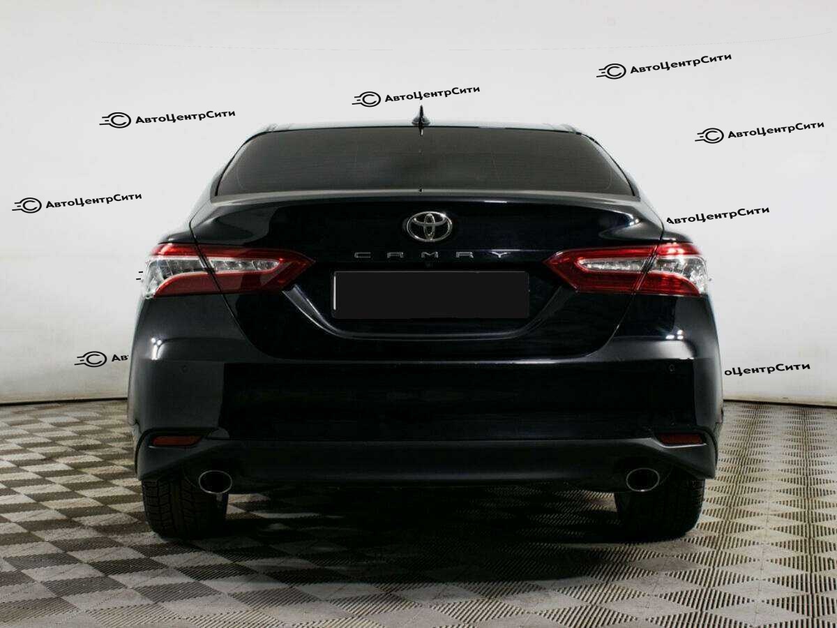 Toyota Camry с пробегом — 2020 год. Фото: #3
