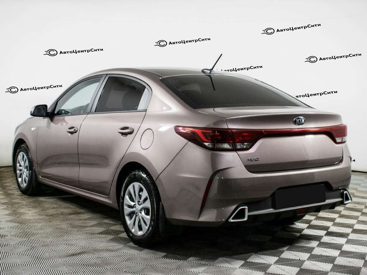 Kia Rio с пробегом — 2021 год. Фото: #6