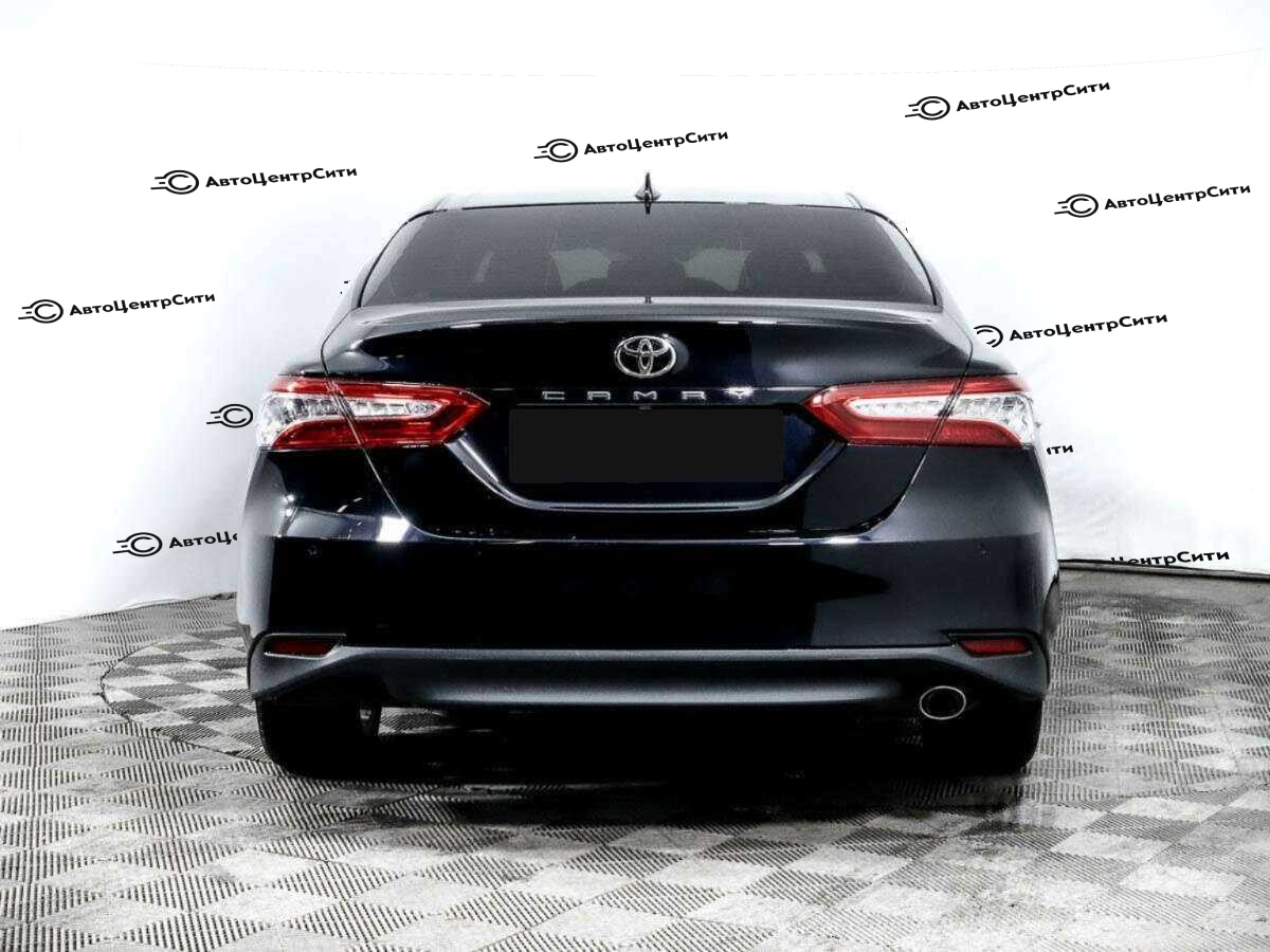 Toyota Camry с пробегом — 2019 год. Фото: #4