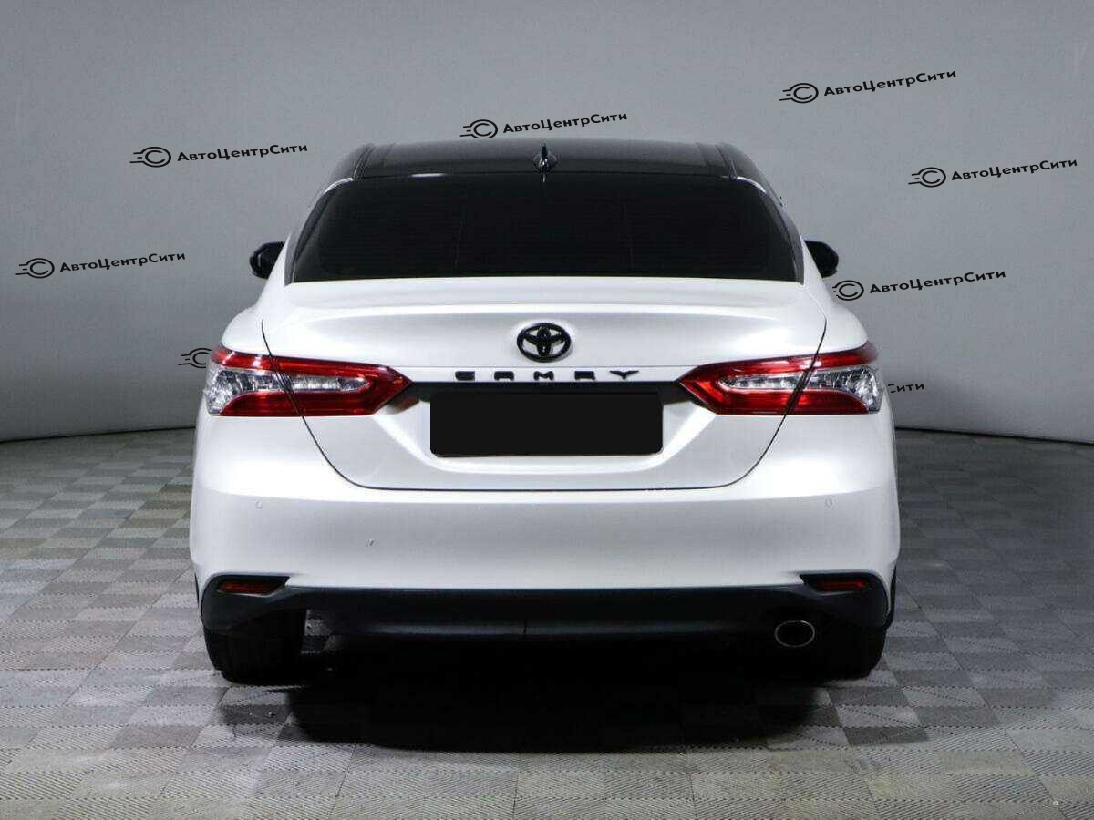 Toyota Camry с пробегом — 2019 год. Фото: #4