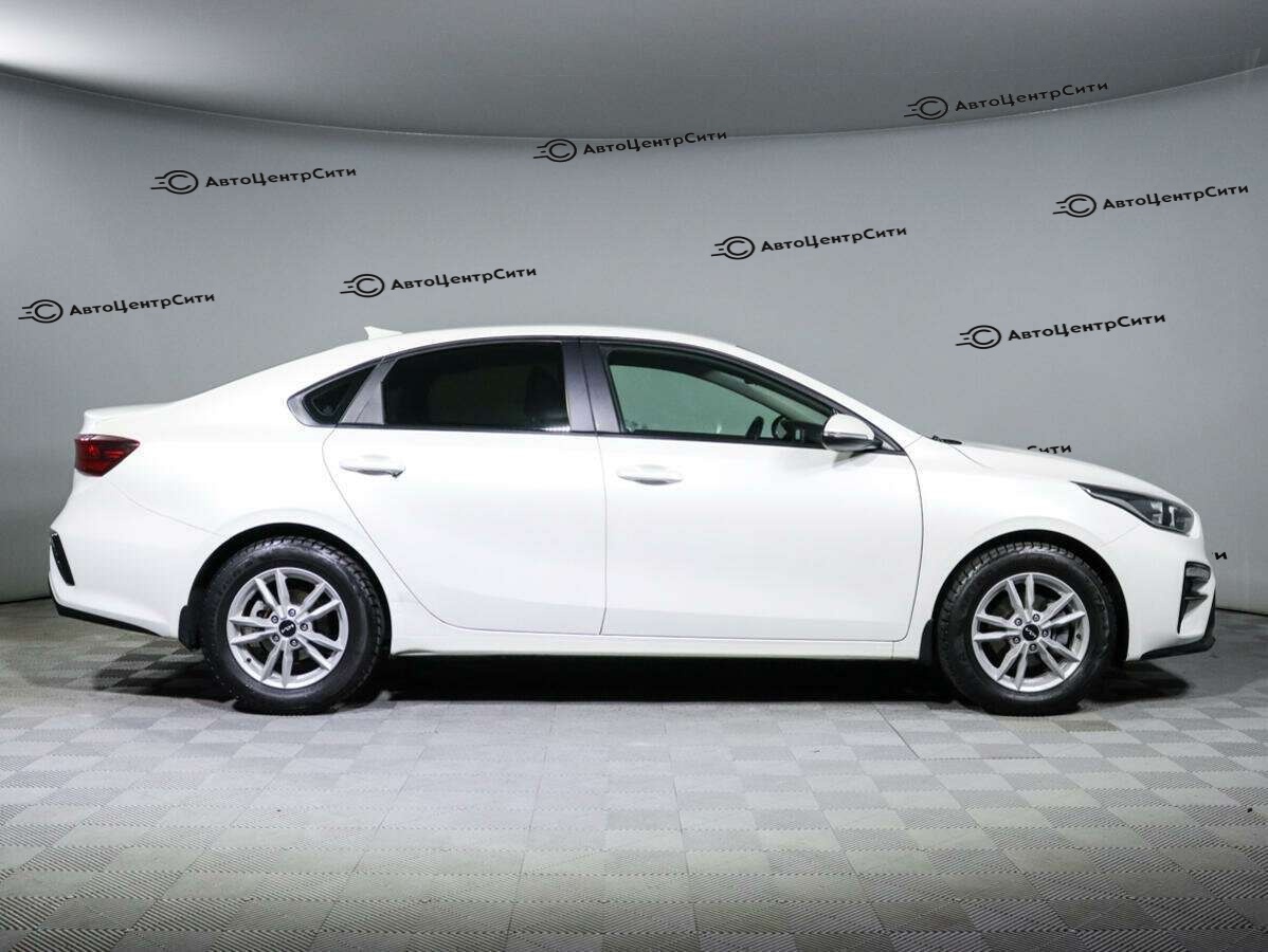 Kia Cerato с пробегом — 2019 год. Фото: #3