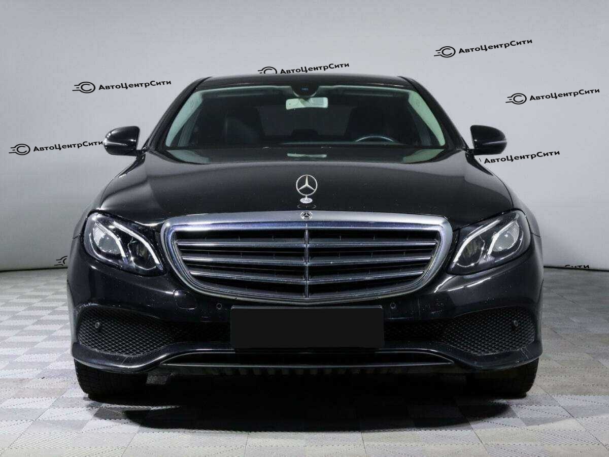 Mercedes-Benz E-Класс с пробегом — 2019 год. Фото: #1