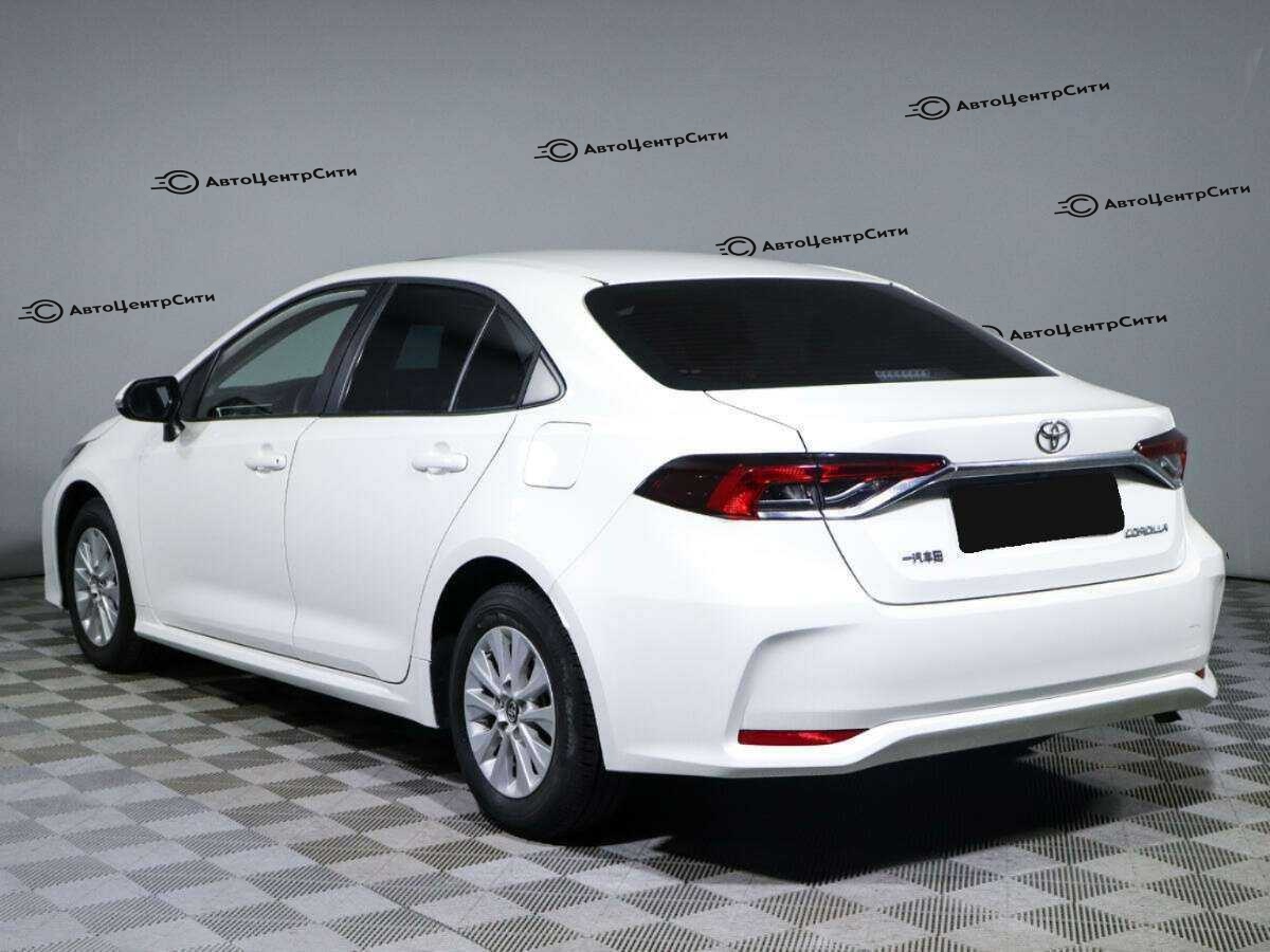 Toyota Corolla с пробегом — 2022 год. Фото: #4