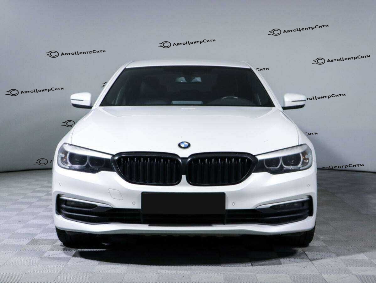 BMW 5 серии с пробегом — 2018 год. Фото: #1