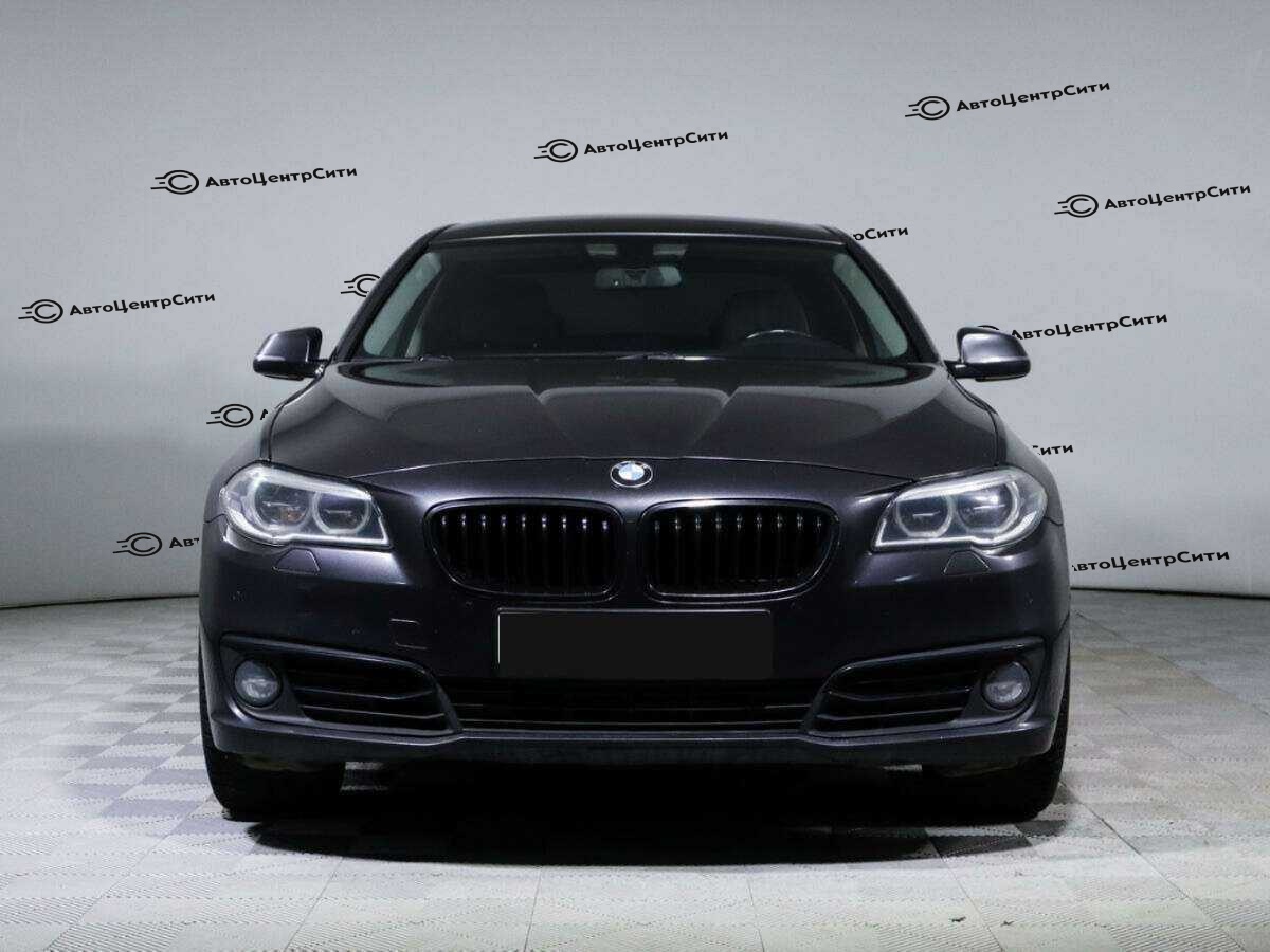 BMW 5 серии с пробегом — 2015 год. Фото: #1