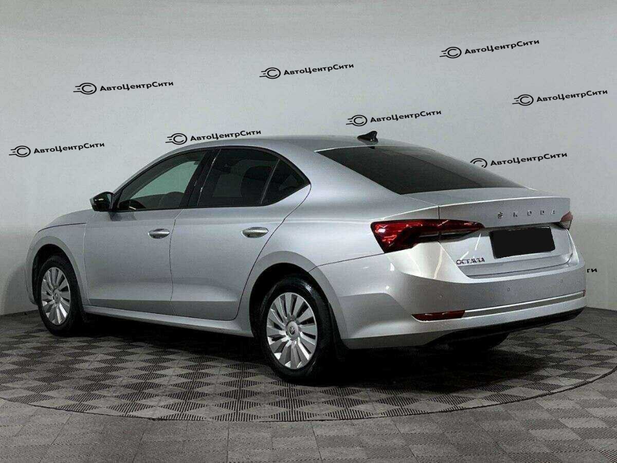 Skoda Octavia с пробегом — 2021 год. Фото: #5