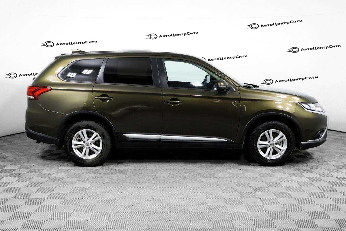 Mitsubishi Outlander с пробегом — 2020 год. Фото: #3