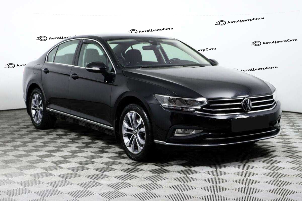 Volkswagen Passat с пробегом — 2021 год. Фото: #2