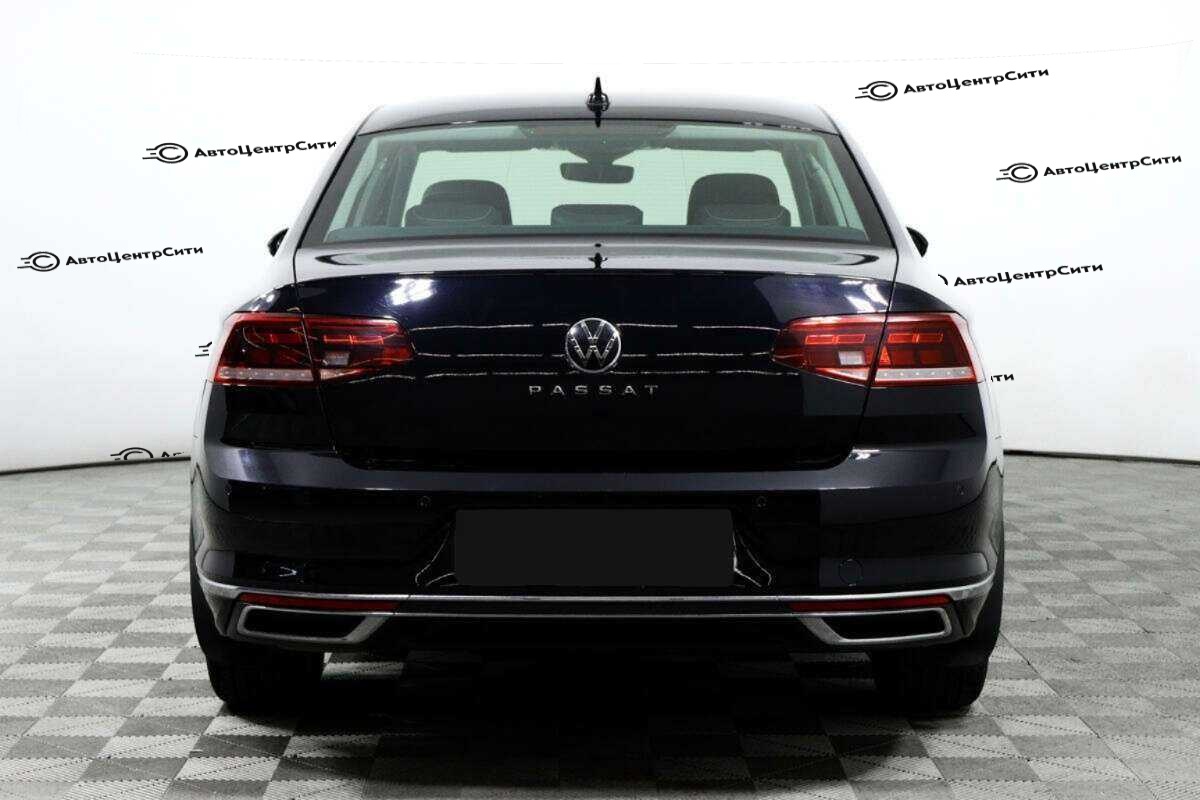 Volkswagen Passat с пробегом — 2021 год. Фото: #5