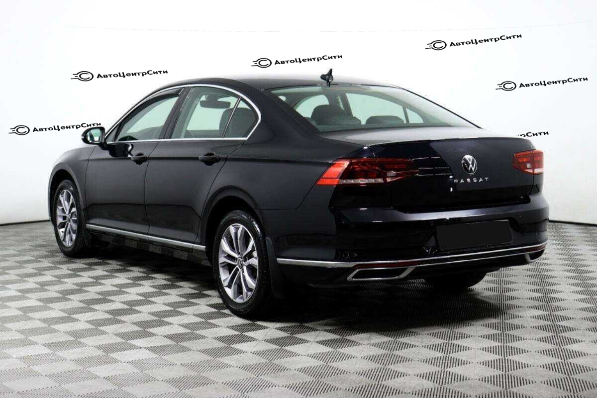 Volkswagen Passat с пробегом — 2021 год. Фото: #6