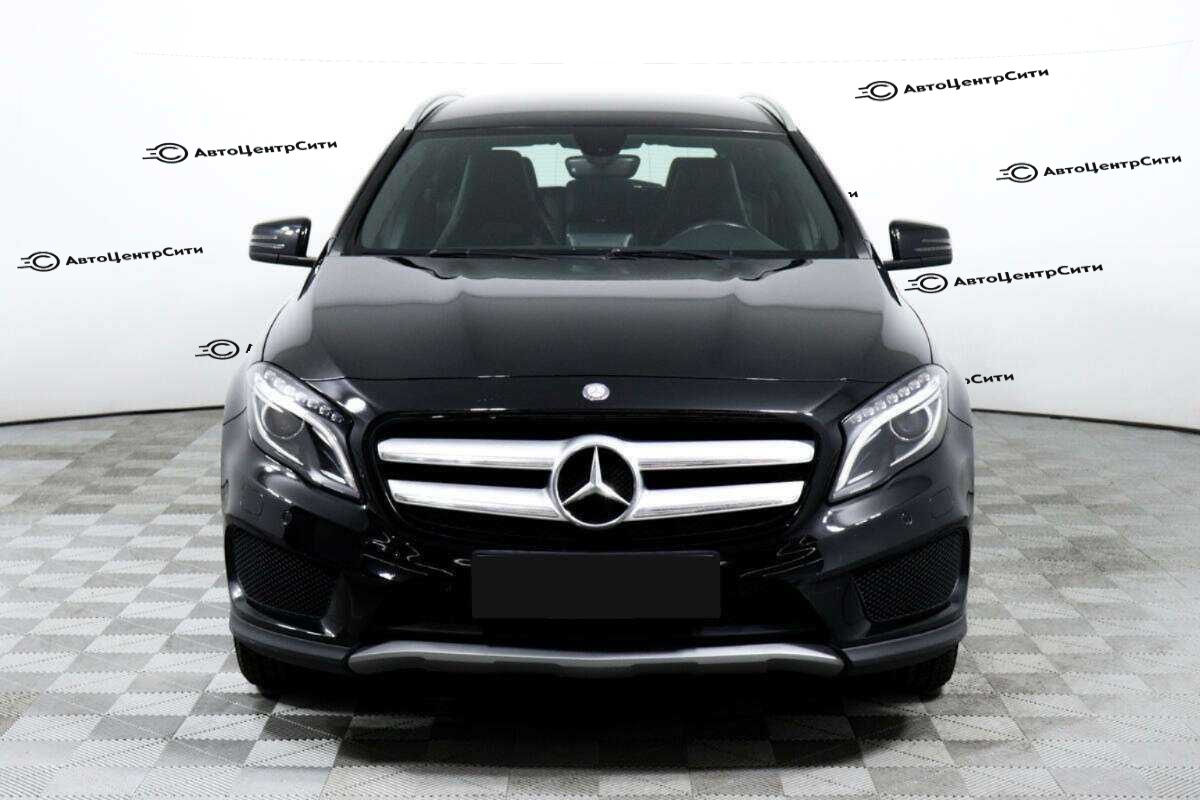 Mercedes-Benz GLA с пробегом — 2015 год. Фото: #1