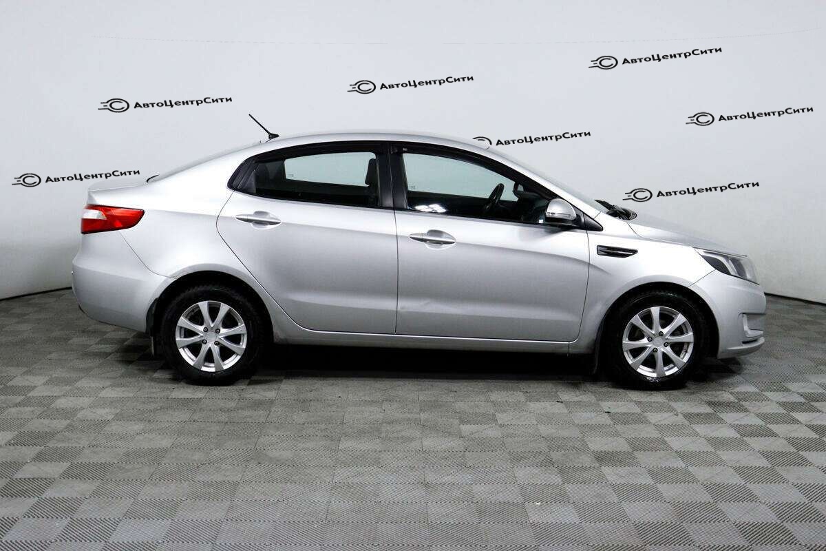 Kia Rio с пробегом — 2012 год. Фото: #3