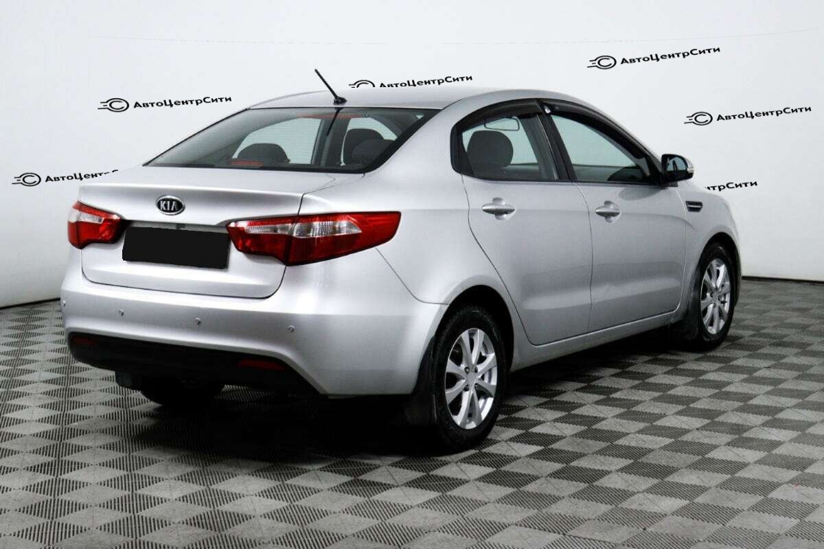 Kia Rio с пробегом — 2012 год. Фото: #4