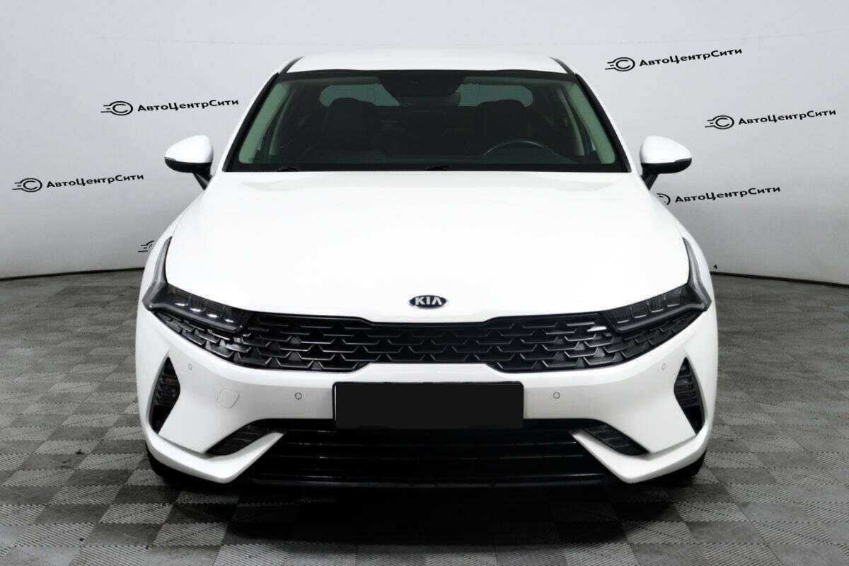 Kia K5 с пробегом — 2021 год. Фото: #1