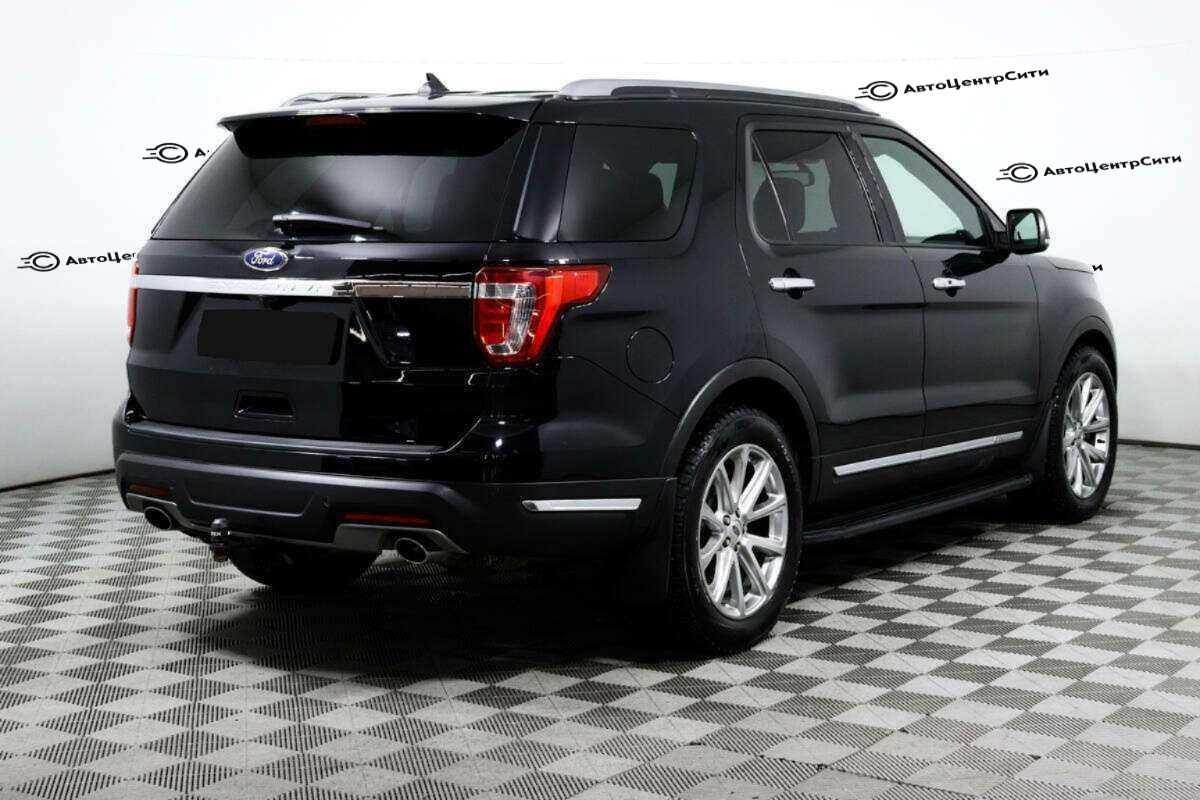 Ford Explorer с пробегом — 2018 год. Фото: #4
