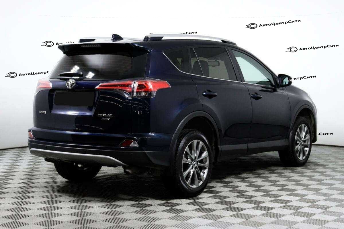 Toyota RAV4 с пробегом — 2019 год. Фото: #4