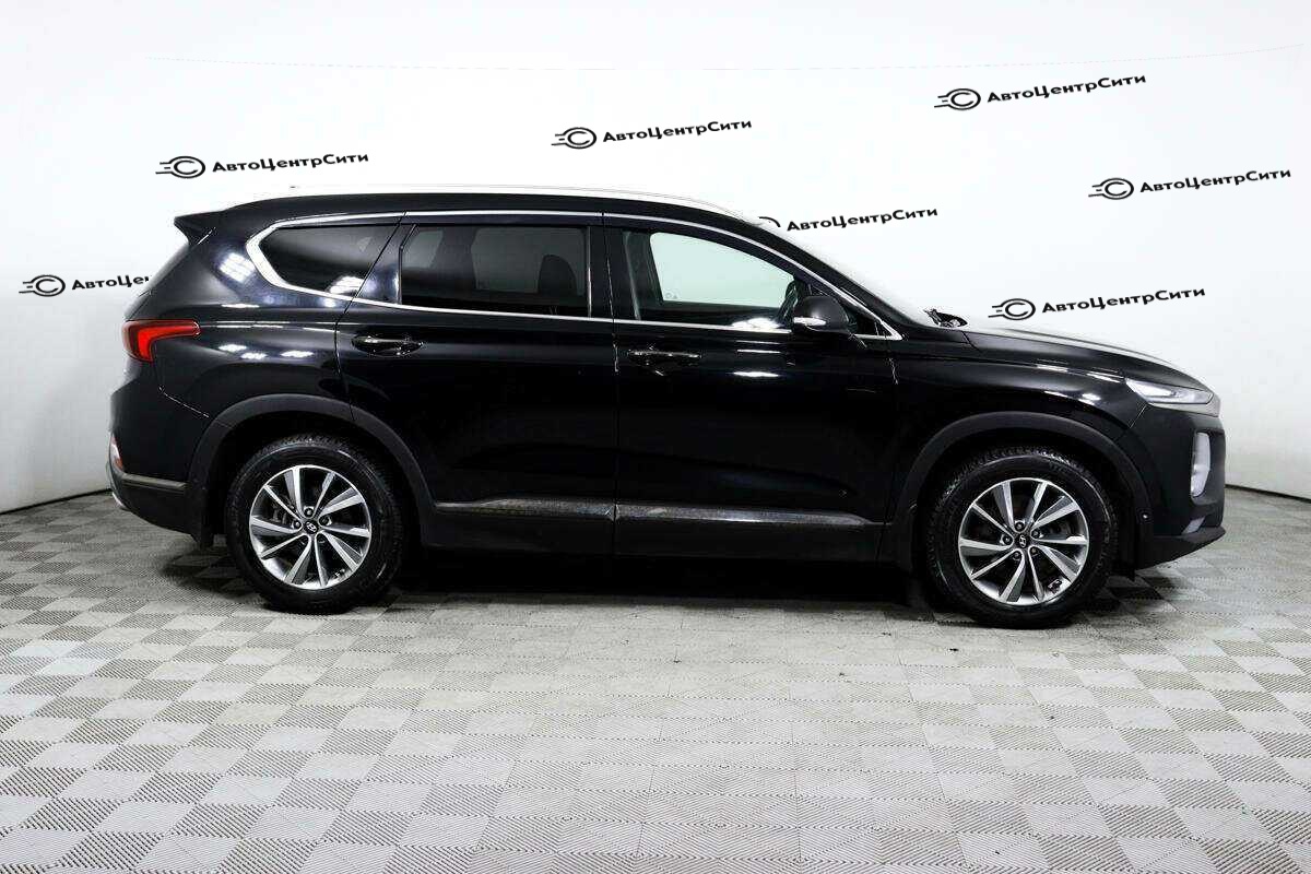 Hyundai Santa Fe с пробегом — 2019 год. Фото: #3