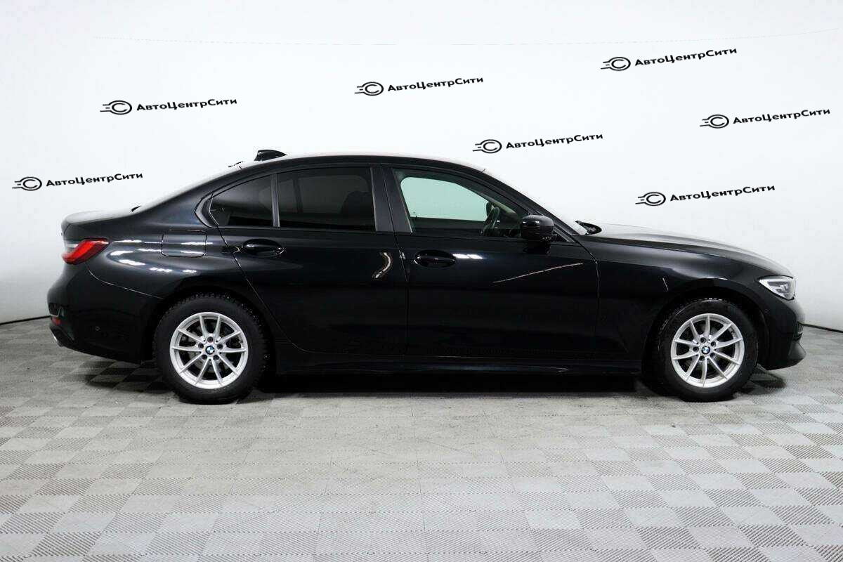 BMW 3 серии с пробегом — 2021 год. Фото: #3