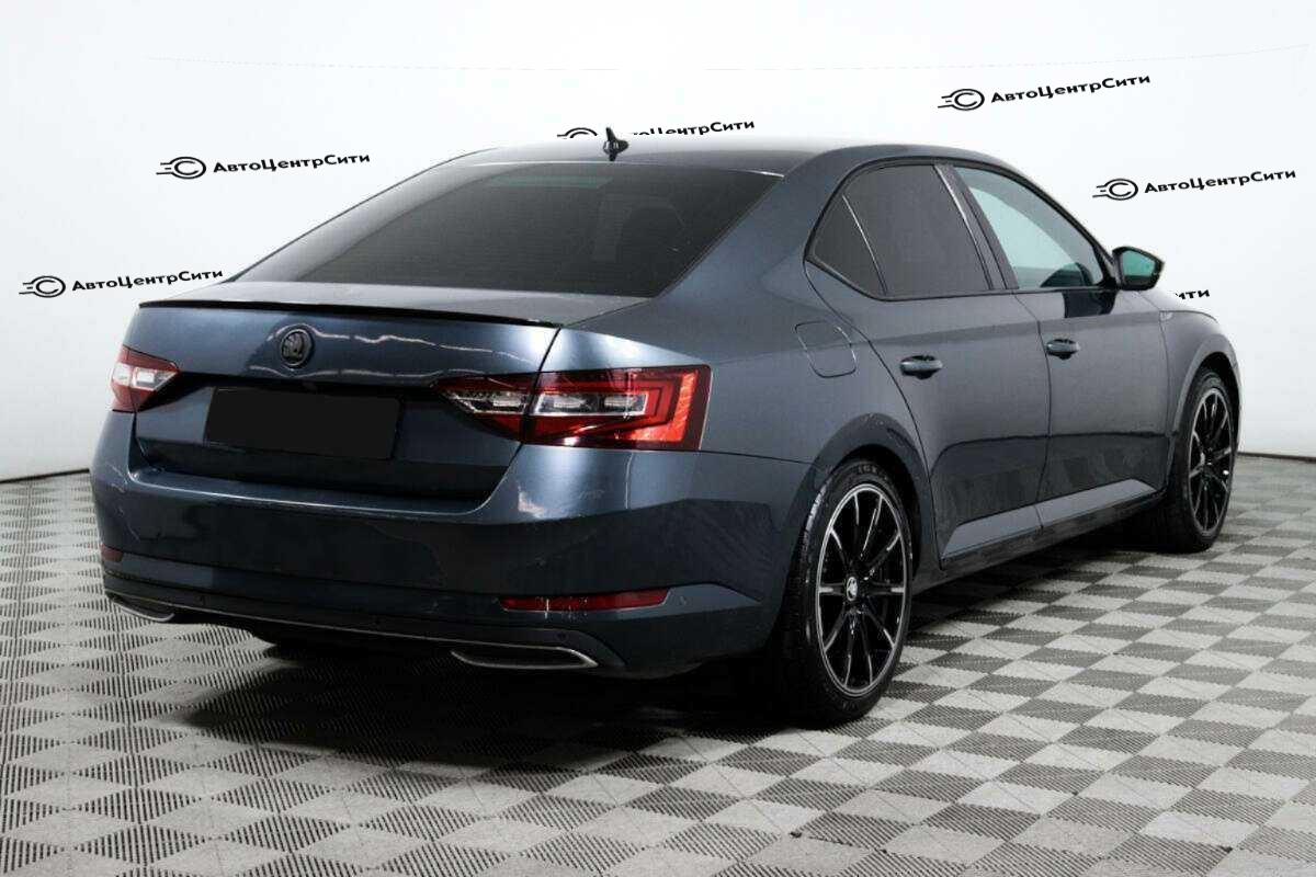 Skoda Superb с пробегом — 2017 год. Фото: #4