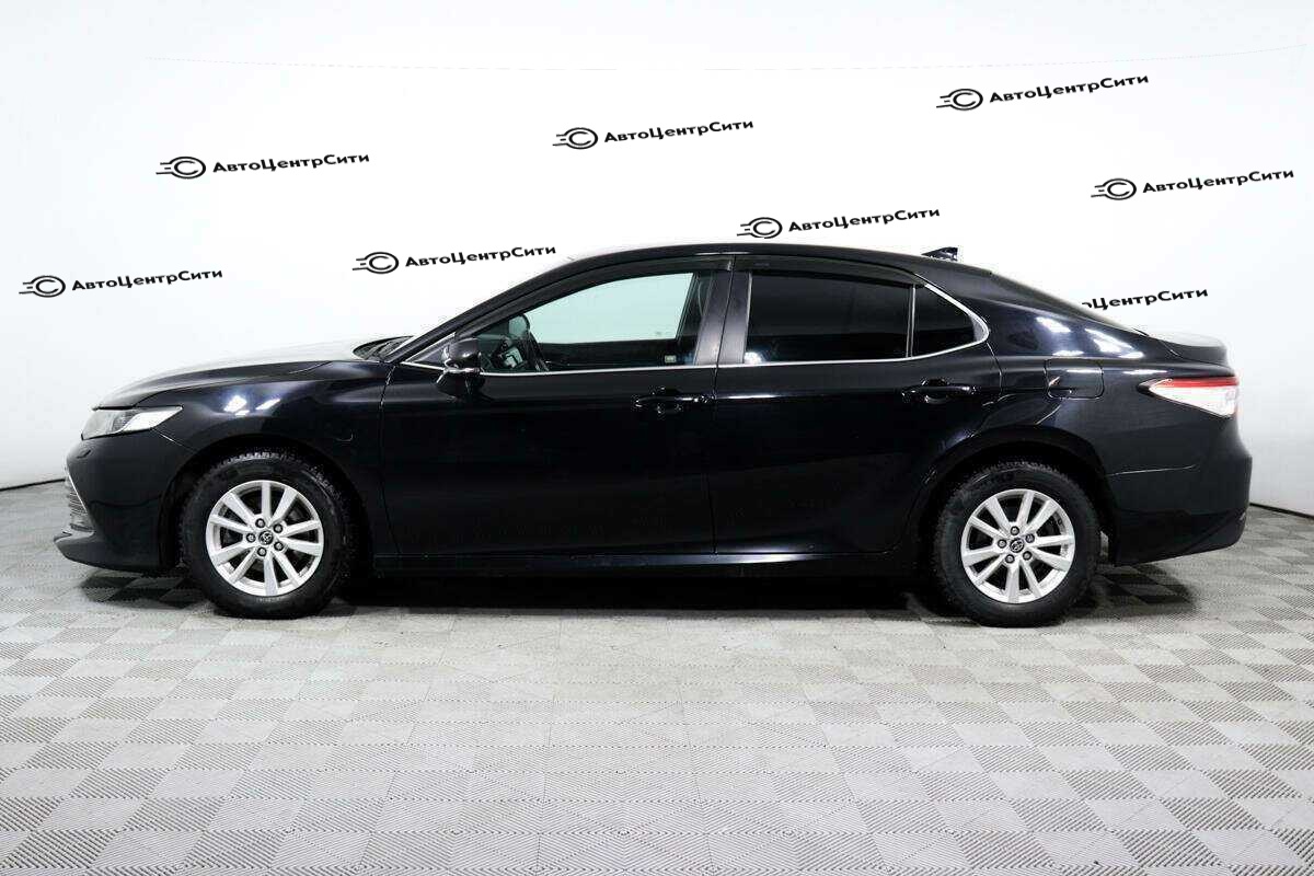 Toyota Camry с пробегом — 2019 год. Фото: #7