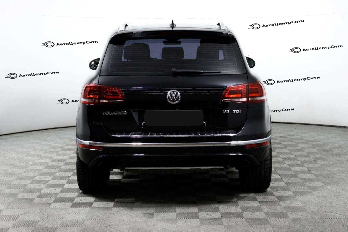 Volkswagen Touareg с пробегом — 2016 год. Фото: #5