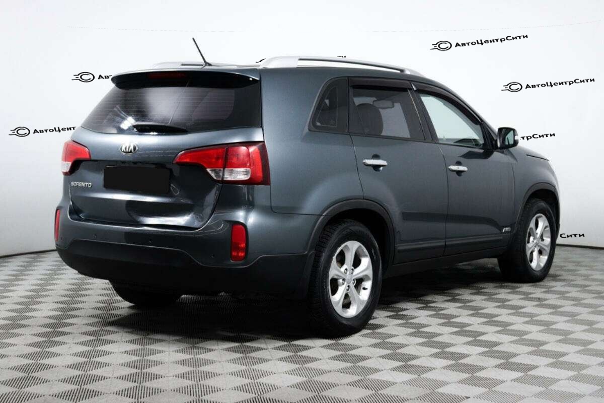 Kia Sorento с пробегом — 2013 год. Фото: #4