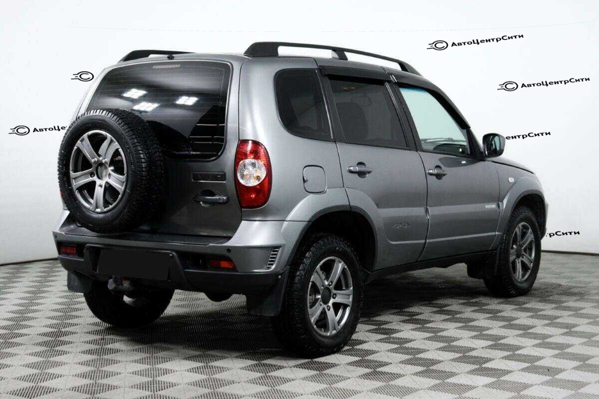 Chevrolet Niva с пробегом — 2013 год. Фото: #4