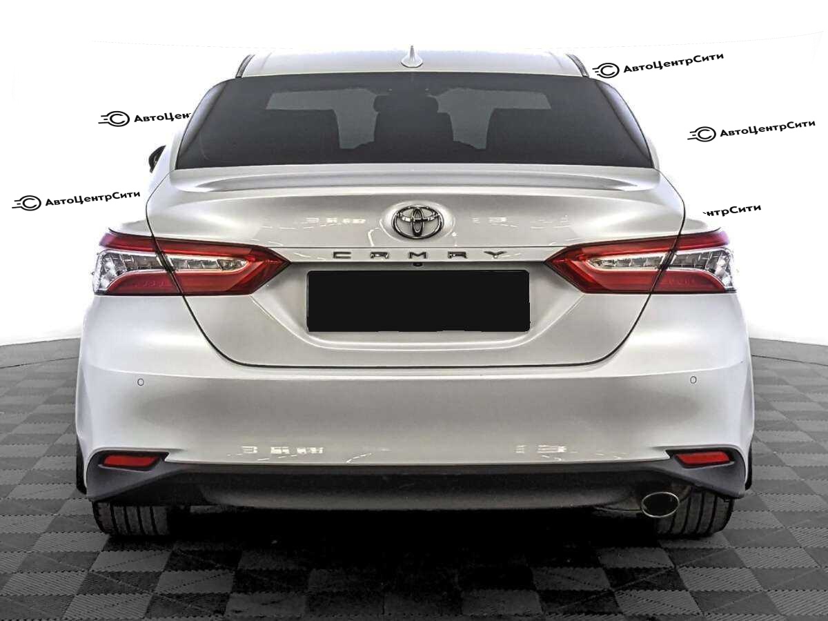 Toyota Camry с пробегом — 2021 год. Фото: #5