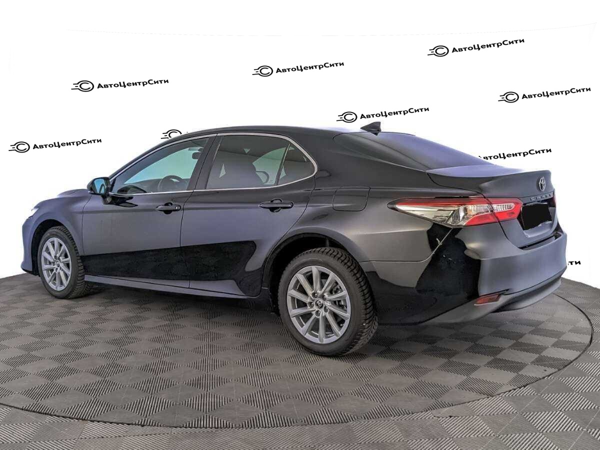 Toyota Camry с пробегом — 2021 год. Фото: #6