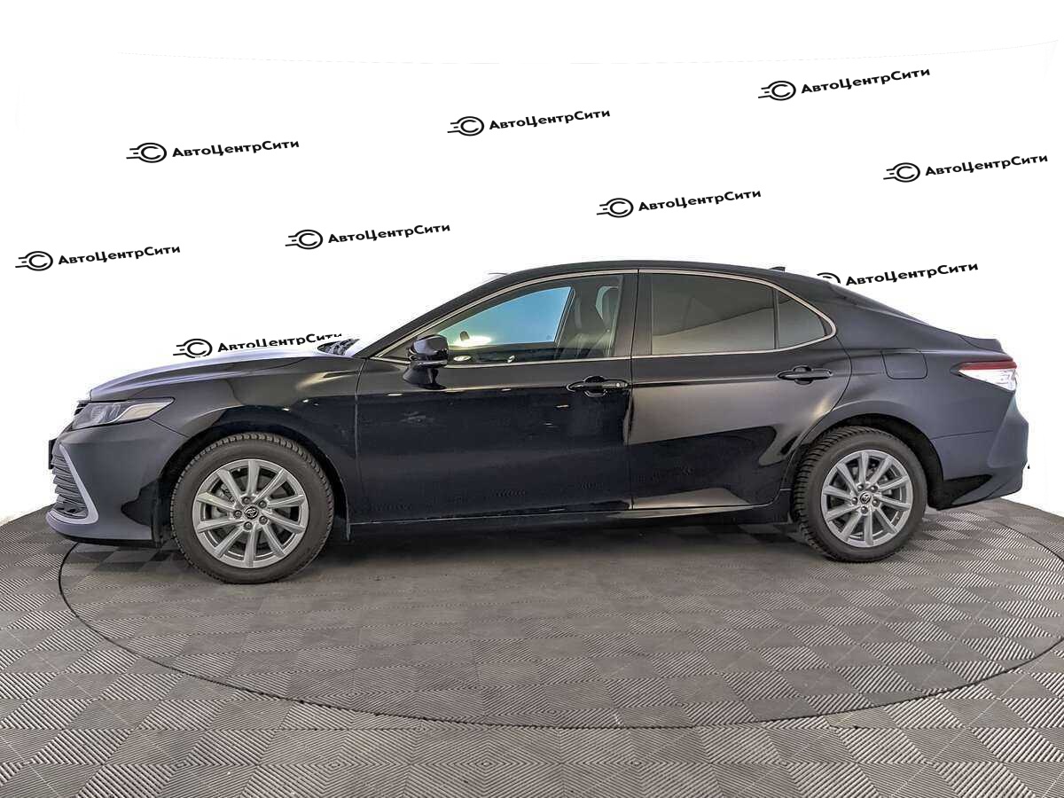 Toyota Camry с пробегом — 2021 год. Фото: #7