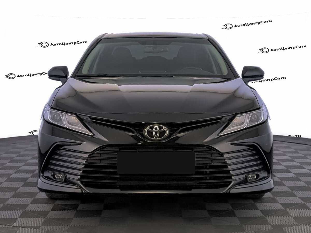 Toyota Camry с пробегом — 2022 год. Фото: #1